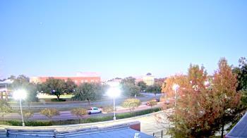Weather camera view of Chalmette HS.