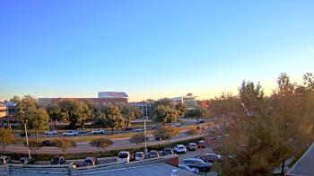Weather camera view of Chalmette HS.