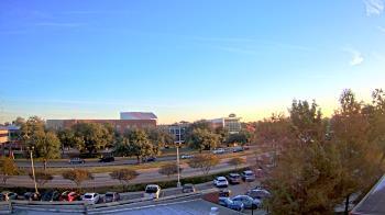 Weather camera view of Chalmette HS.