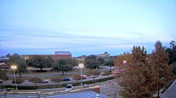 Weather camera view of Chalmette HS.
