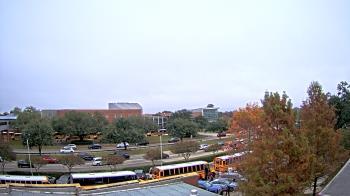 Weather camera view of Chalmette HS.