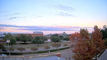 Weather camera view of Chalmette HS.