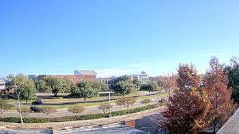 Weather camera view of Chalmette HS.