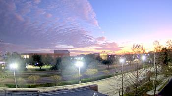 Weather camera view of Chalmette HS.