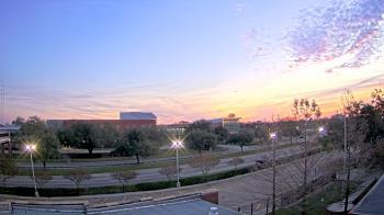 Weather camera view of Chalmette HS.