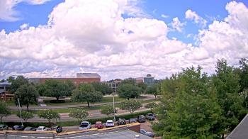 Weather camera view of Chalmette HS.