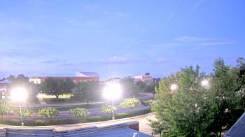 Weather camera view of Chalmette HS.