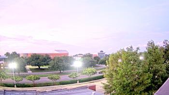 Weather camera view of Chalmette HS.