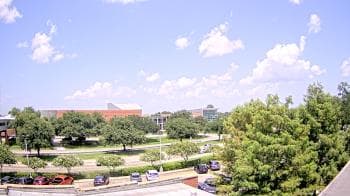 Weather camera view of Chalmette HS.