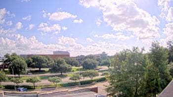 Weather camera view of Chalmette HS.