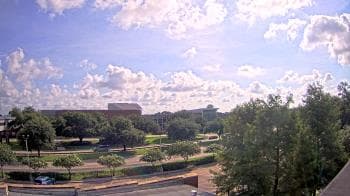 Weather camera view of Chalmette HS.
