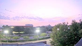 Weather camera view of Chalmette HS.