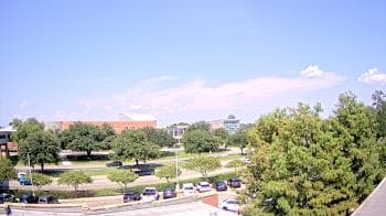 Weather camera view of Chalmette HS.