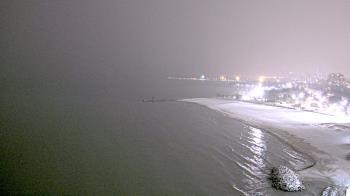 Weather camera view of Edgewater Beach.
