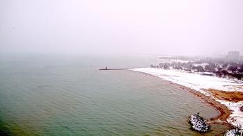 Weather camera view of Edgewater Beach.