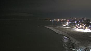 Weather camera view of Edgewater Beach.