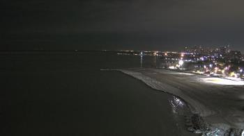 Weather camera view of Edgewater Beach.
