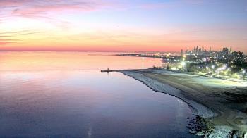 Weather camera view of Edgewater Beach.