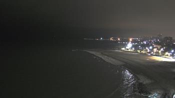 Weather camera view of Edgewater Beach.