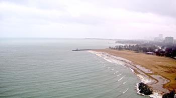 Weather camera view of Edgewater Beach.