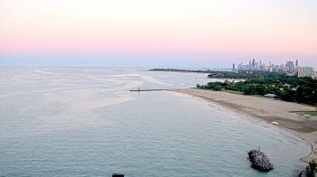 Weather camera view of Edgewater Beach.