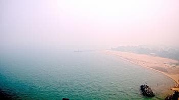 Weather camera view of Edgewater Beach.