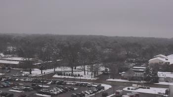 Weather camera view of Chippenham Hospital.