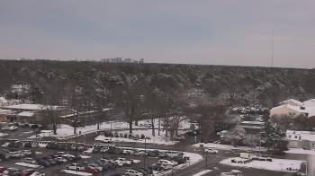 Weather camera view of Chippenham Hospital.