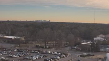 Weather camera view of Chippenham Hospital.