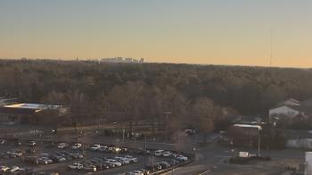 Weather camera view of Chippenham Hospital.