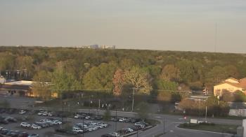 Weather camera view of Chippenham Hospital.