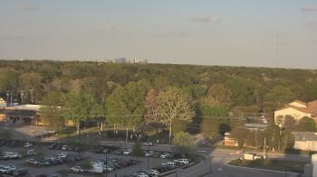 Weather camera view of Chippenham Hospital.