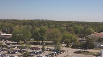 Weather camera view of Chippenham Hospital.