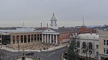 Weather camera view of Franklin County 11-30 Visitors Center.