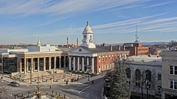 Weather camera view of Franklin County 11-30 Visitors Center.