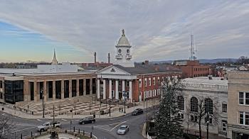 Weather camera view of Franklin County 11-30 Visitors Center.