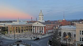 Weather camera view of Franklin County 11-30 Visitors Center.