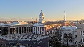 Weather camera view of Franklin County 11-30 Visitors Center.