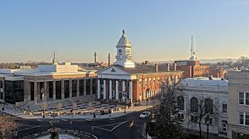 Weather camera view of Franklin County 11-30 Visitors Center.