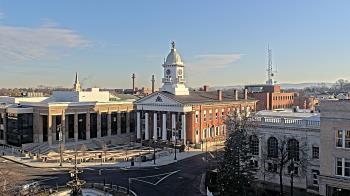 Weather camera view of Franklin County 11-30 Visitors Center.