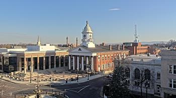 Weather camera view of Franklin County 11-30 Visitors Center.