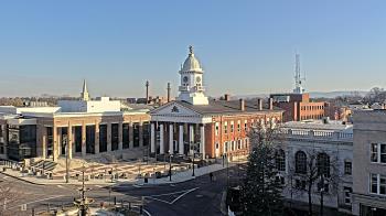 Weather camera view of Franklin County 11-30 Visitors Center.