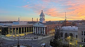 Weather camera view of Franklin County 11-30 Visitors Center.