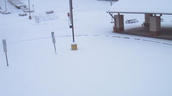 Weather camera view of West Vincent ES.