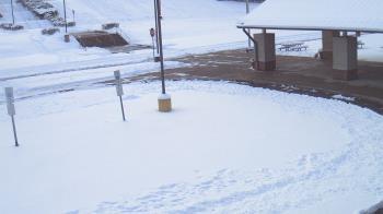 Weather camera view of West Vincent ES.