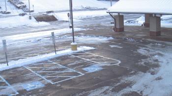 Weather camera view of West Vincent ES.