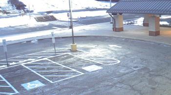 Weather camera view of West Vincent ES.