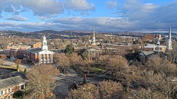 Weather camera view of Kingsport City Hall.