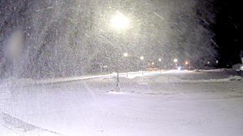 Weather camera view of Calcium Primary School.