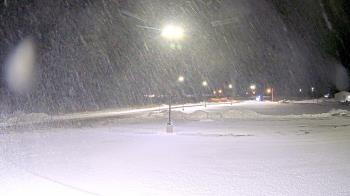 Weather camera view of Calcium Primary School.